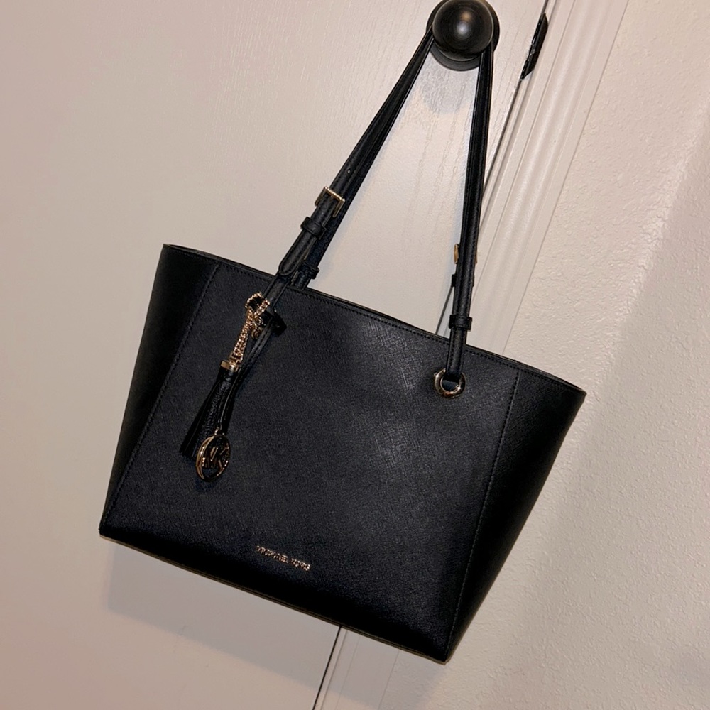 Michael Kors tote